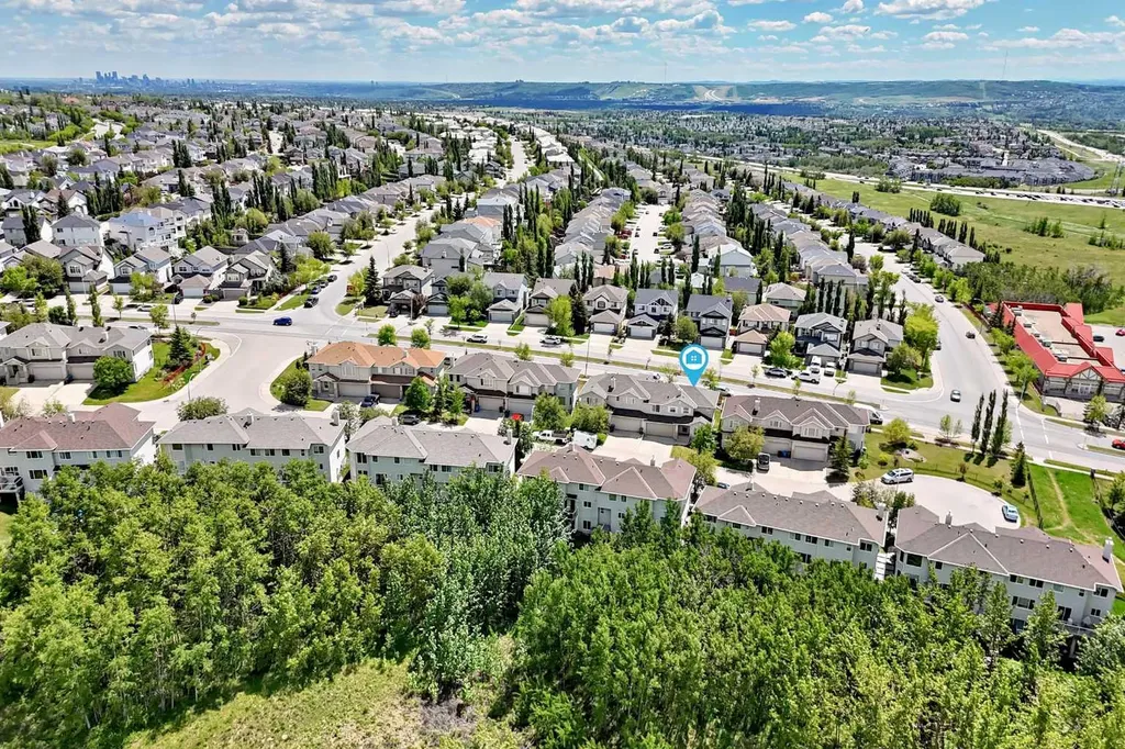 95 Rockledge Terrace NW Calgary AB T3G 5R9