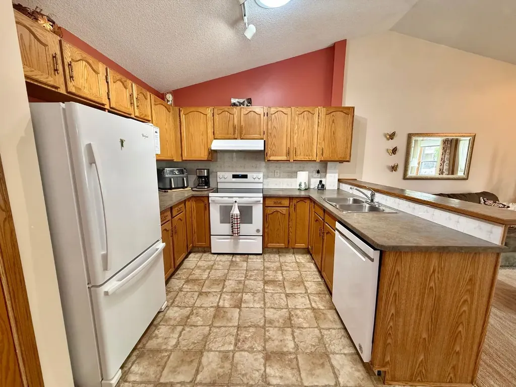 408 Freeman Way NW High River AB T1V 1R2