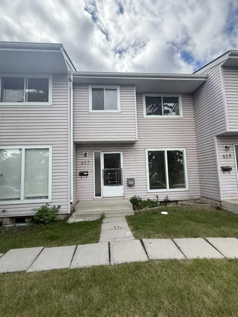 417 40 Street NE Calgary AB T2A 6S1