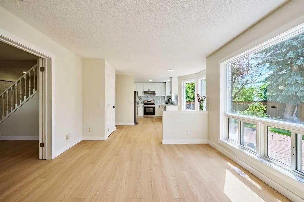 128 Shawbrooke Close SW Calgary AB T2Y3A6