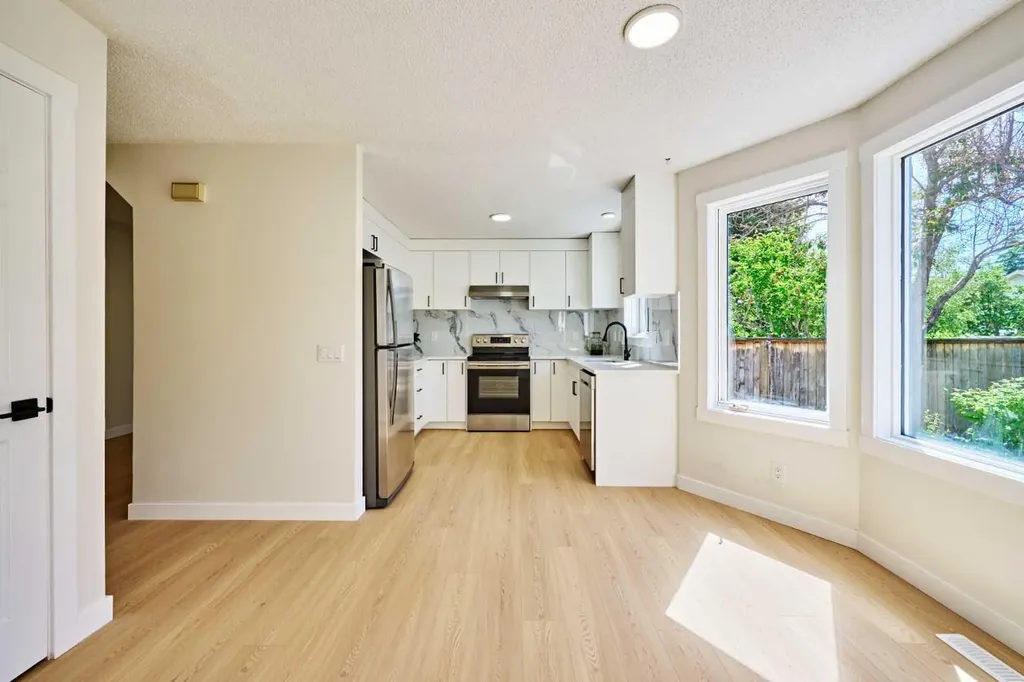 128 Shawbrooke Close SW Calgary AB T2Y3A6