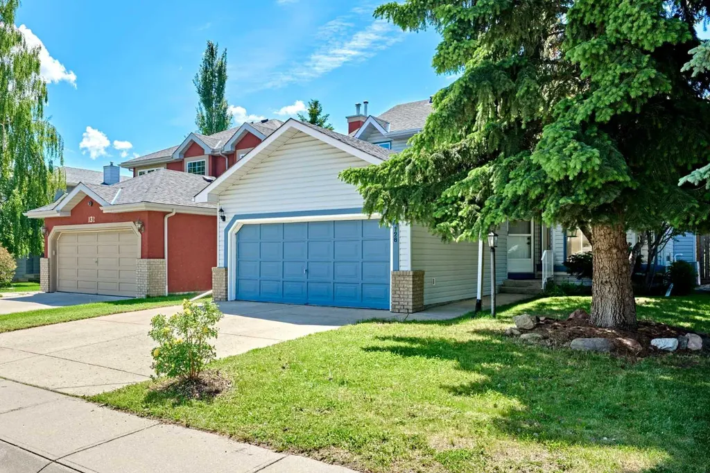 128 Shawbrooke Close SW Calgary AB T2Y3A6