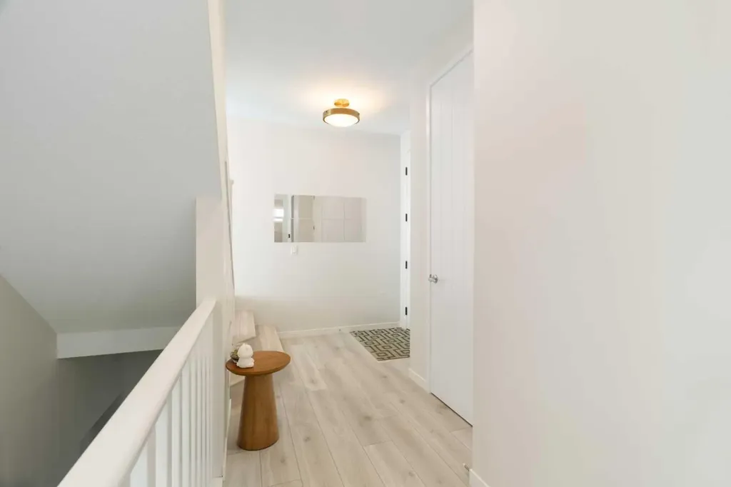 26 Seton Manor SE Calgary AB T3M 2V8
