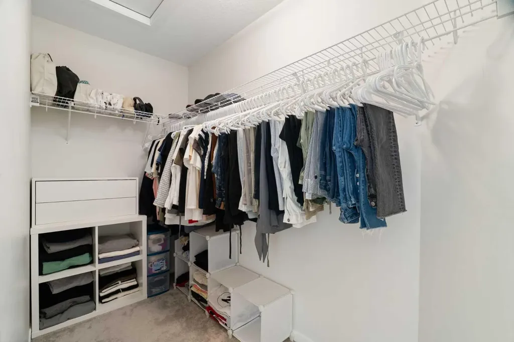 26 Seton Manor SE Calgary AB T3M 2V8