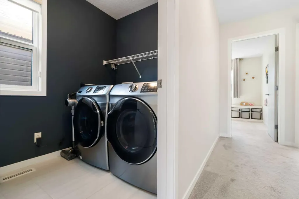 26 Seton Manor SE Calgary AB T3M 2V8