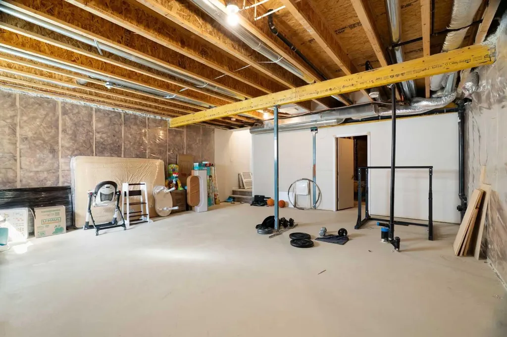 26 Seton Manor SE Calgary AB T3M 2V8