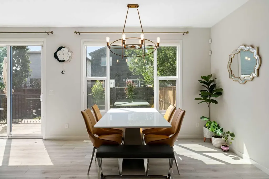 26 Seton Manor SE Calgary AB T3M 2V8