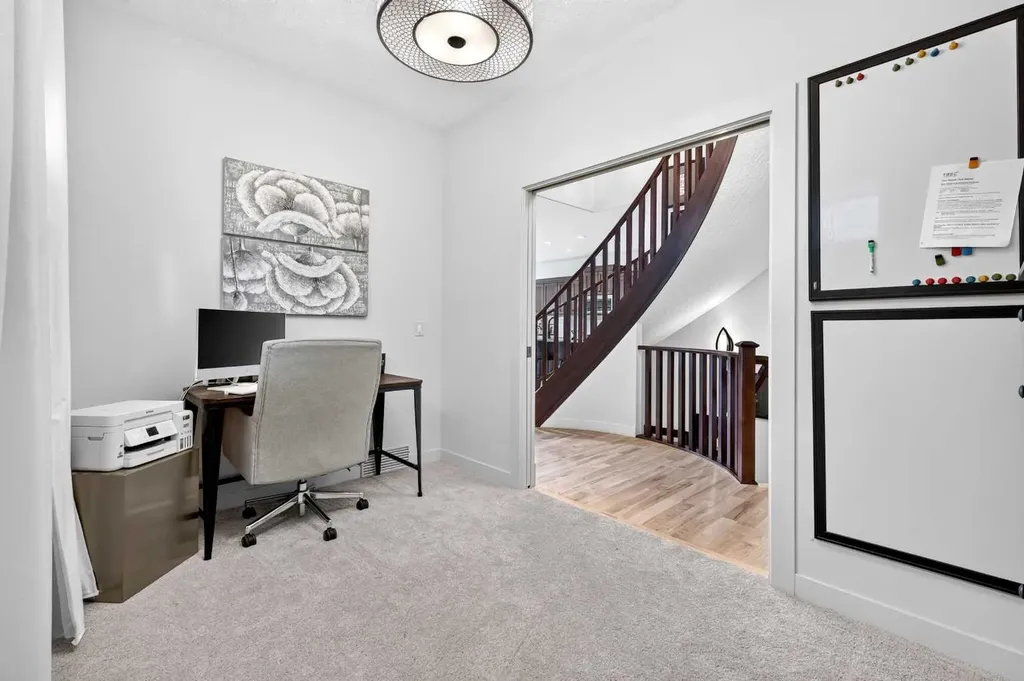 216 Auburn Sound View SE Calgary AB T3M0E4