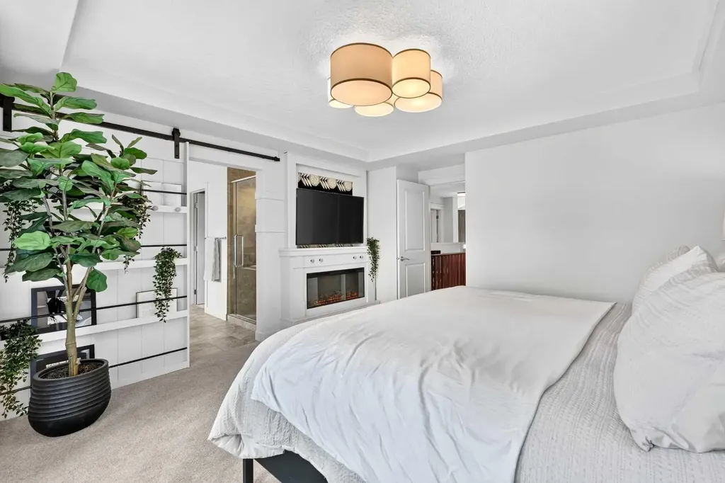 216 Auburn Sound View SE Calgary AB T3M0E4