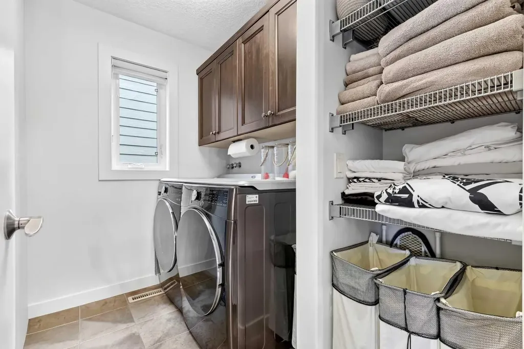 216 Auburn Sound View SE Calgary AB T3M0E4