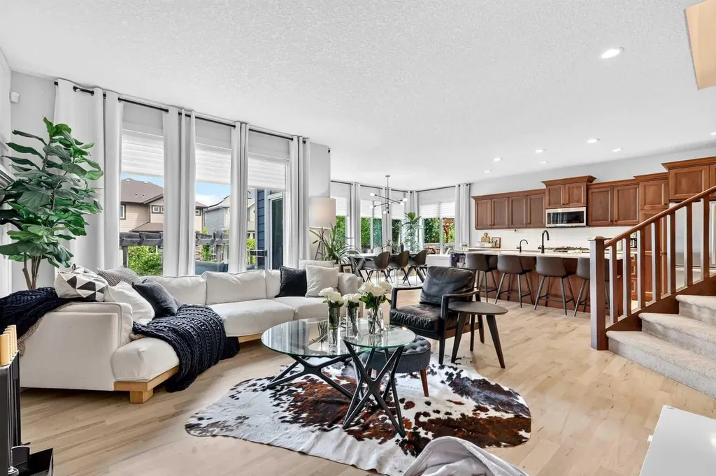 216 Auburn Sound View SE Calgary AB T3M0E4