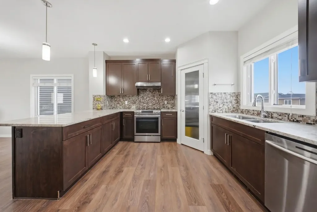 30 Evanscrest Heights NW Calgary AB T3P0S3