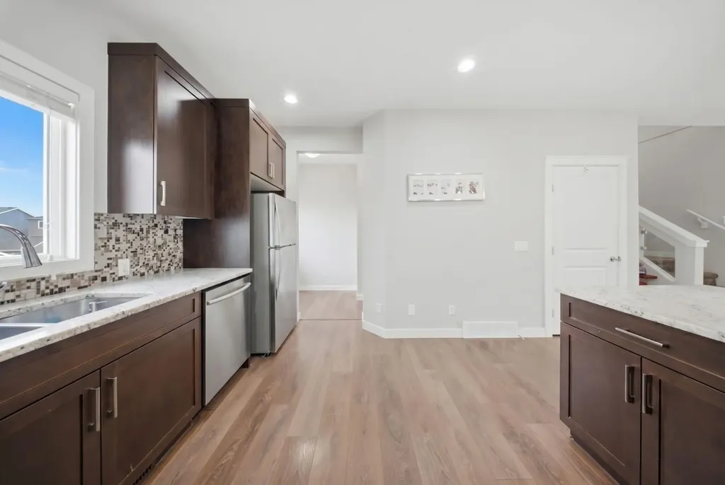 30 Evanscrest Heights NW Calgary AB T3P0S3