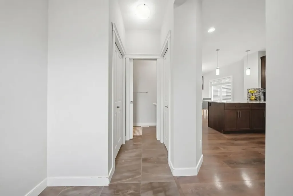 30 Evanscrest Heights NW Calgary AB T3P0S3