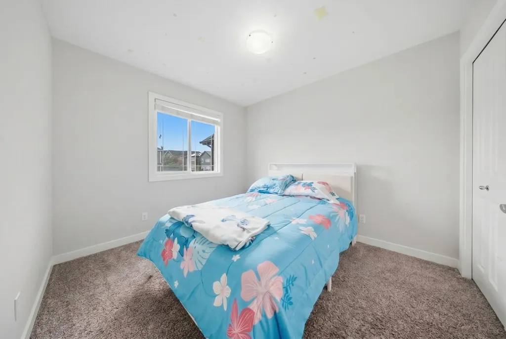 30 Evanscrest Heights NW Calgary AB T3P0S3