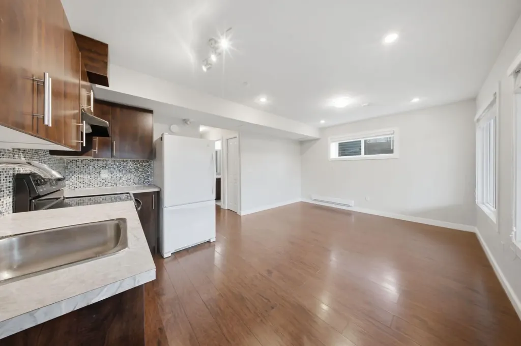30 Evanscrest Heights NW Calgary AB T3P0S3