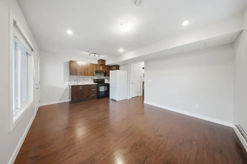 30 Evanscrest Heights NW Calgary AB T3P0S3