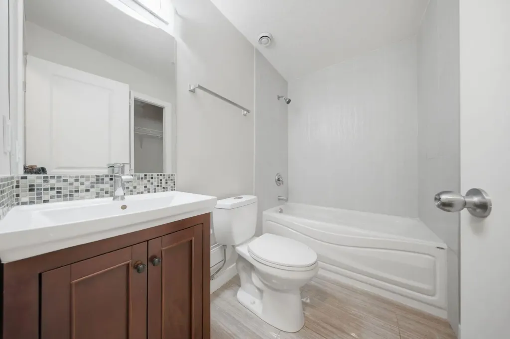 30 Evanscrest Heights NW Calgary AB T3P0S3