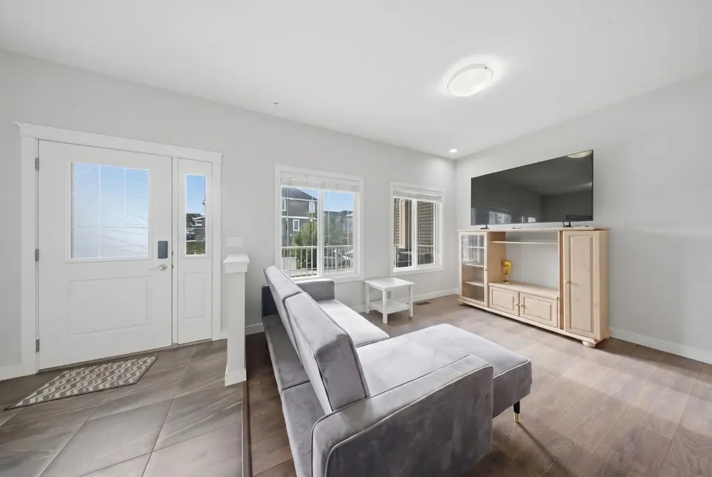 30 Evanscrest Heights NW Calgary AB T3P0S3
