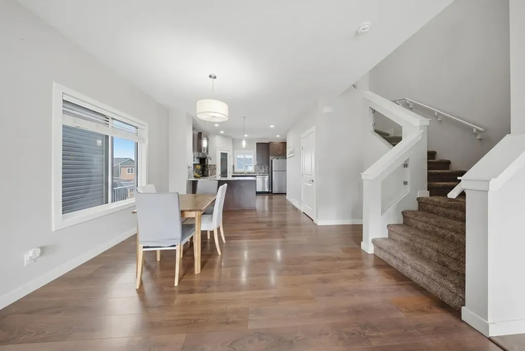 30 Evanscrest Heights NW Calgary AB T3P0S3