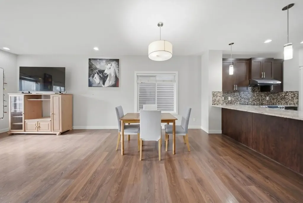 30 Evanscrest Heights NW Calgary AB T3P0S3