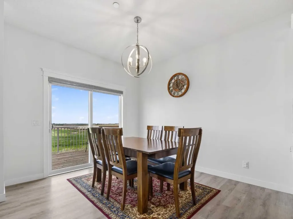 134 Hotchkiss Manor SE Calgary AB T3S 0J5