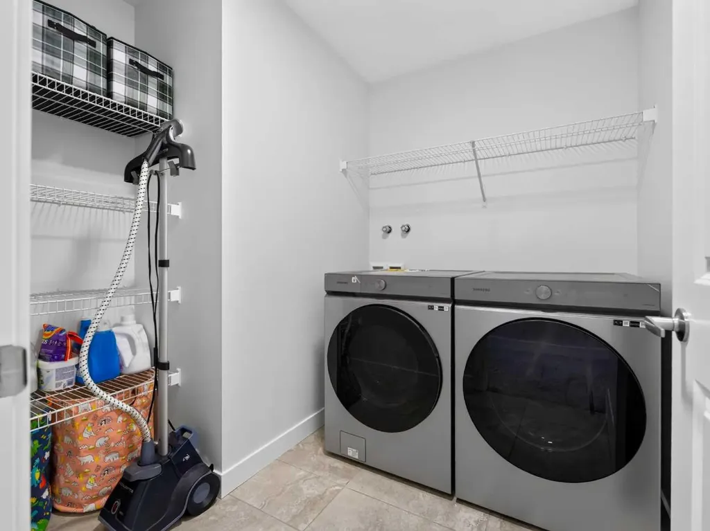 134 Hotchkiss Manor SE Calgary AB T3S 0J5
