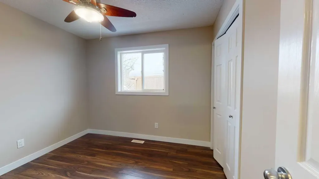 8876 75 Avenue Grande Prairie AB T8X 0H8