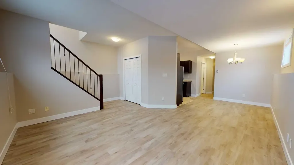 8876 75 Avenue Grande Prairie AB T8X 0H8