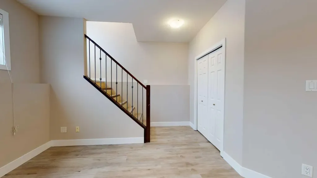 8876 75 Avenue Grande Prairie AB T8X 0H8