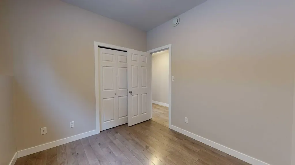 8876 75 Avenue Grande Prairie AB T8X 0H8