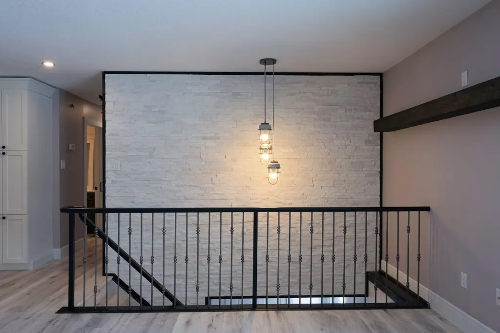 113 Dundas Road Fort Mcmurray AB T9K1B8