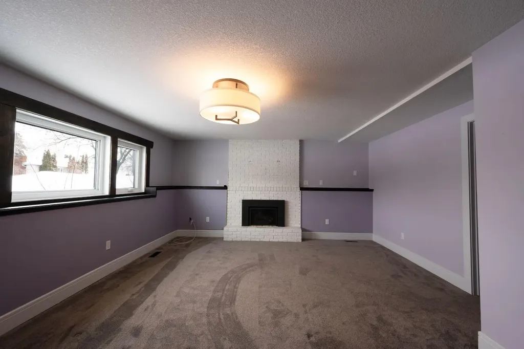 113 Dundas Road Fort Mcmurray AB T9K1B8
