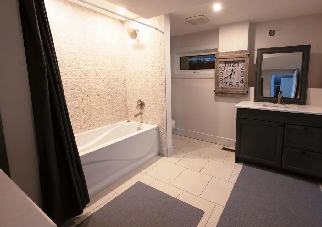 113 Dundas Road Fort Mcmurray AB T9K1B8