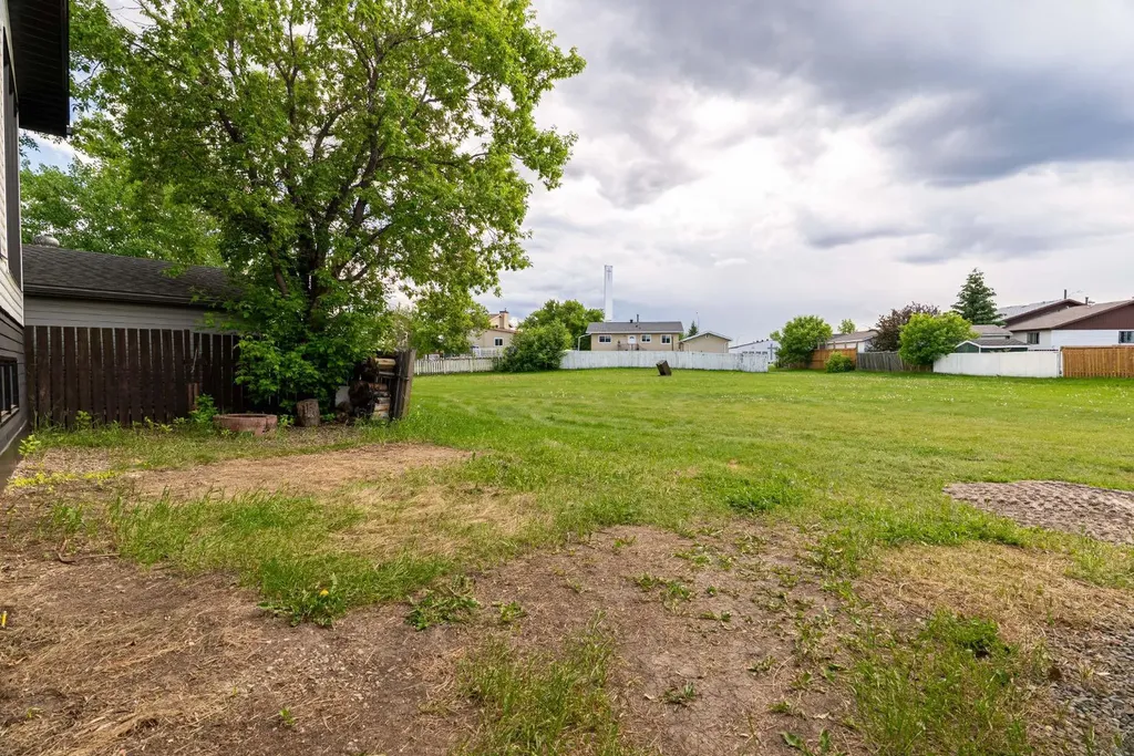 113 Dundas Road Fort Mcmurray AB T9K1B8