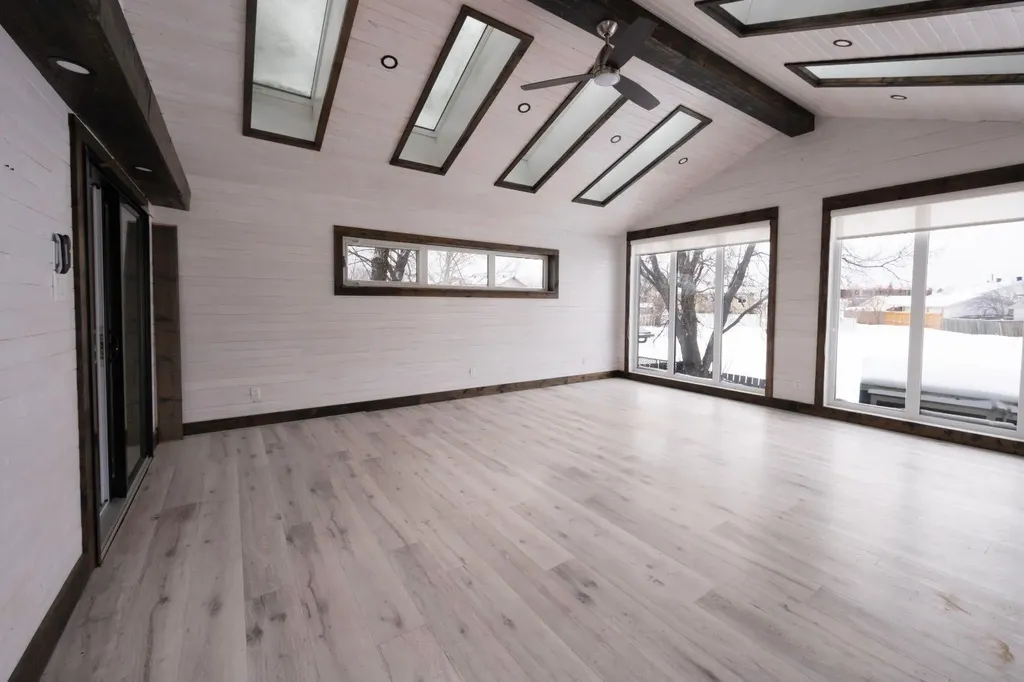 113 Dundas Road Fort Mcmurray AB T9K1B8