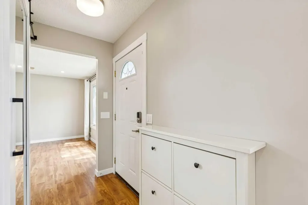 727 Ranchview Circle NW Calgary AB T3G1A9