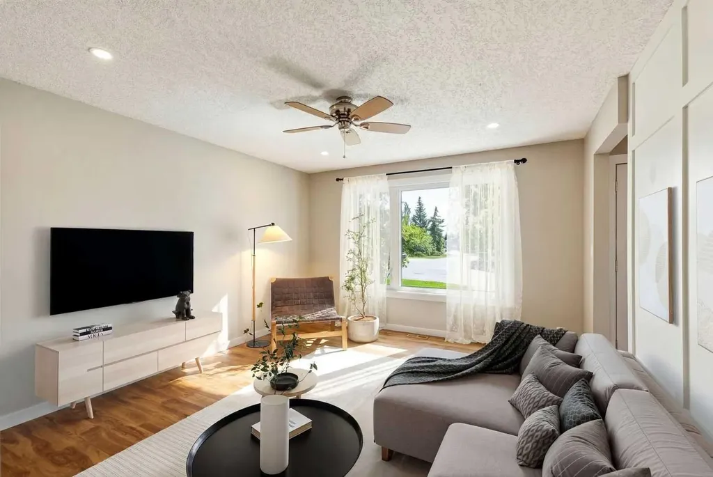 727 Ranchview Circle NW Calgary AB T3G1A9