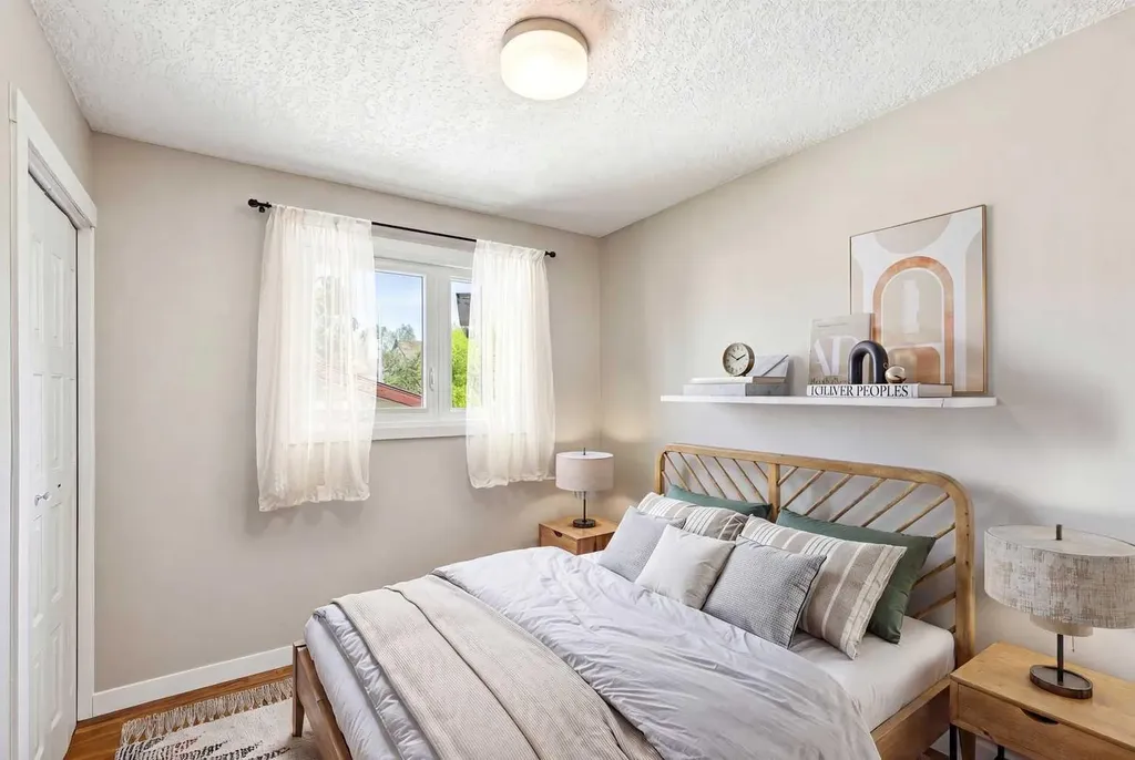 727 Ranchview Circle NW Calgary AB T3G1A9