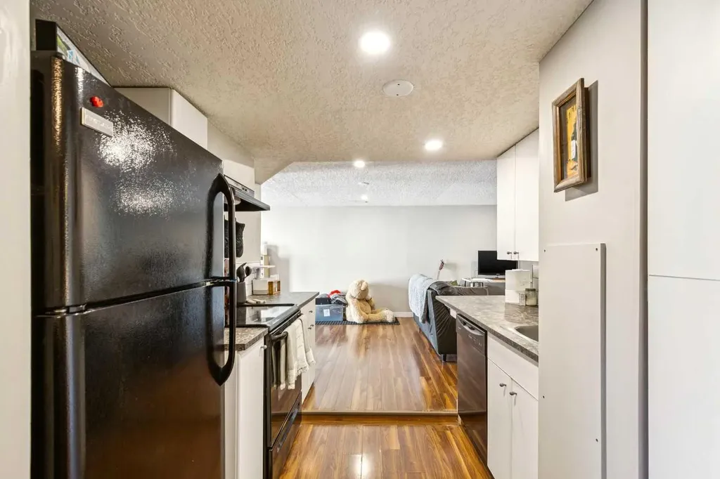 727 Ranchview Circle NW Calgary AB T3G1A9