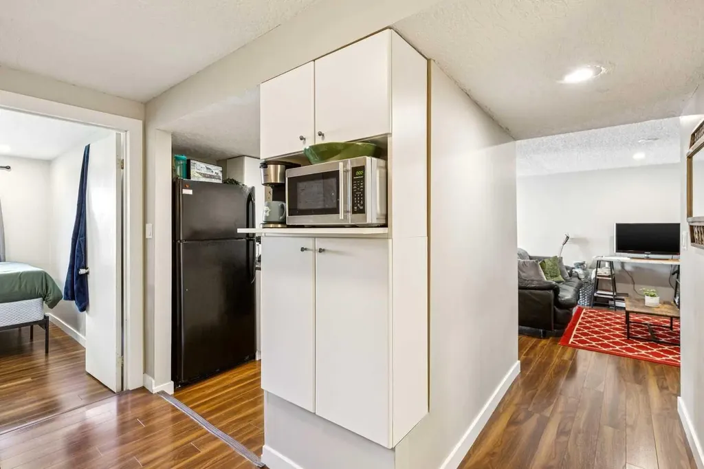 727 Ranchview Circle NW Calgary AB T3G1A9