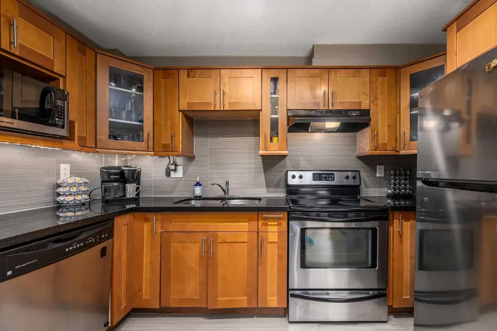 1422 Centre A Street NE Calgary AB T2E 2Z9