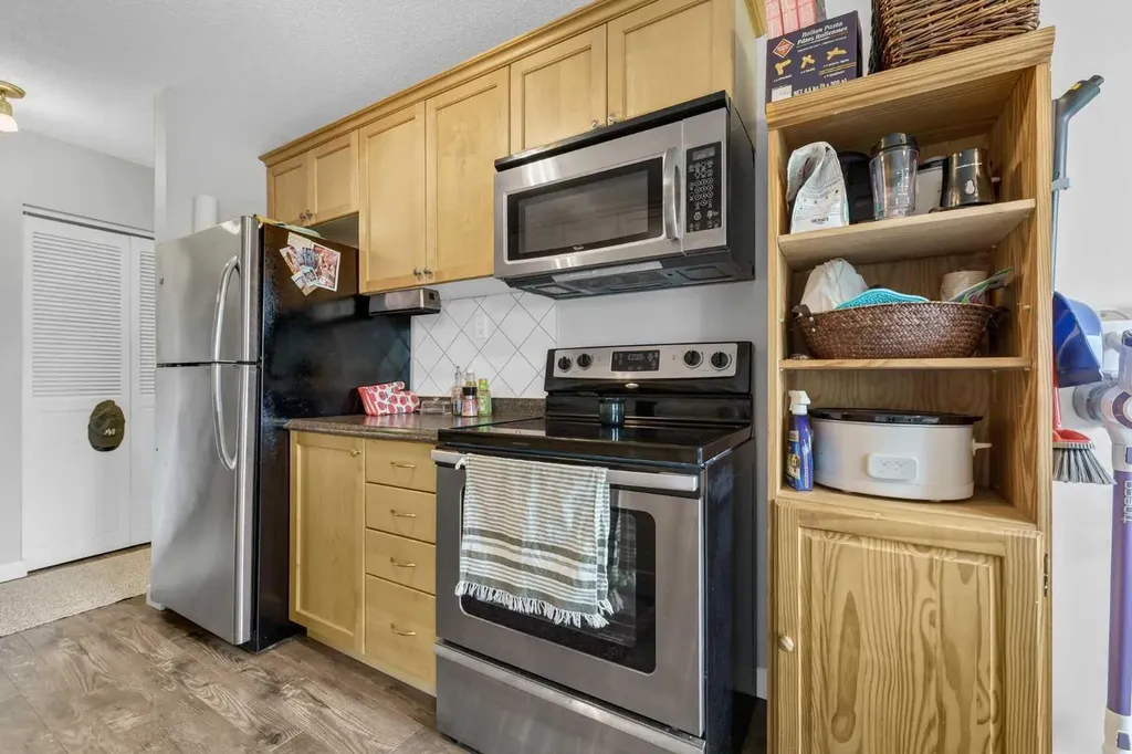 512 Mccutcheon Drive NW Medicine Hat AB T1A6X7