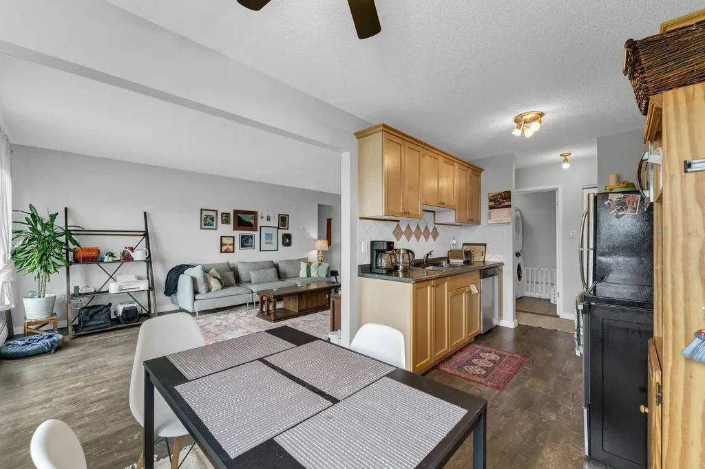512 Mccutcheon Drive NW Medicine Hat AB T1A6X7