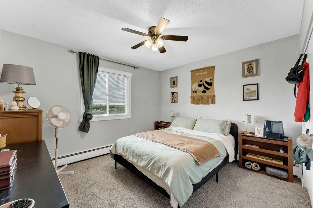 512 Mccutcheon Drive NW Medicine Hat AB T1A6X7