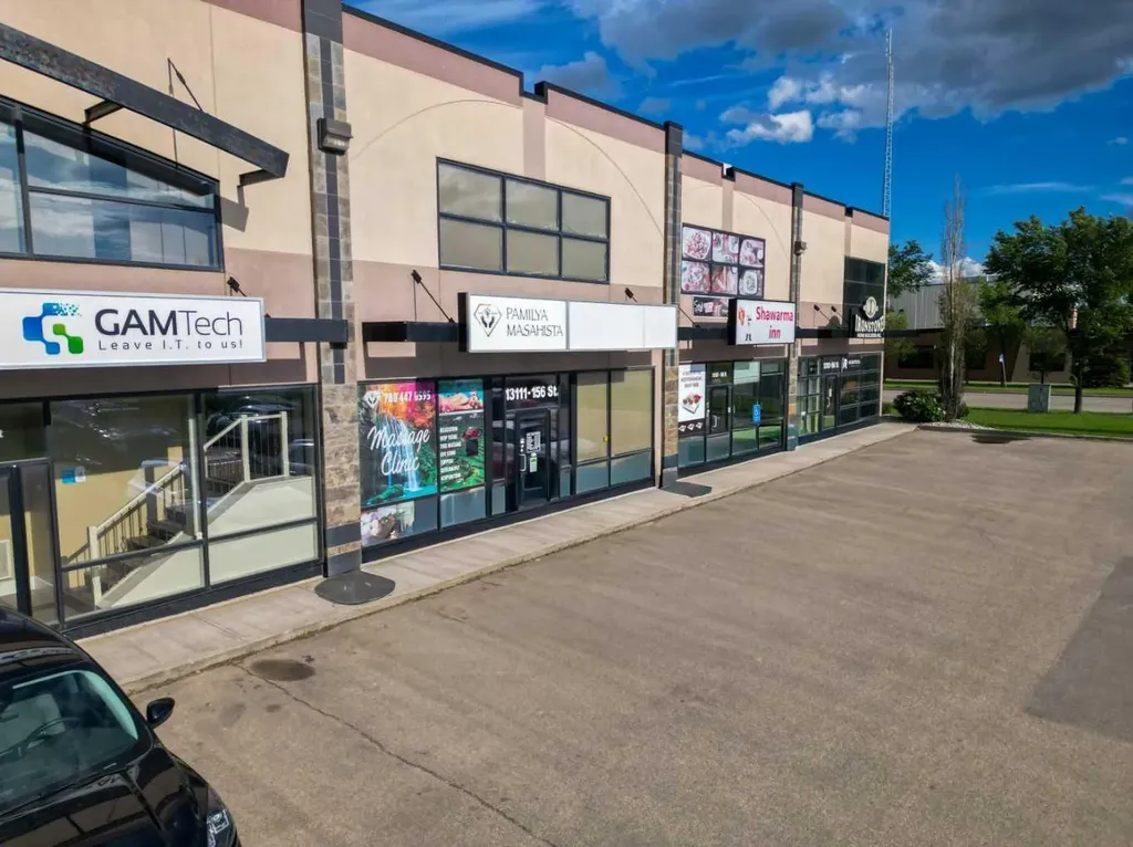 13111 156 Street NW Edmonton AB T5V 1R9