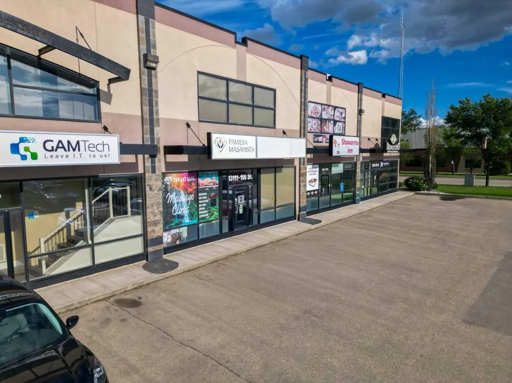 13111 156 Street NW Edmonton AB T5V 1R9