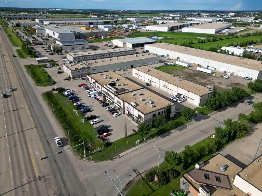 13111 156 Street NW Edmonton AB T5V 1R9