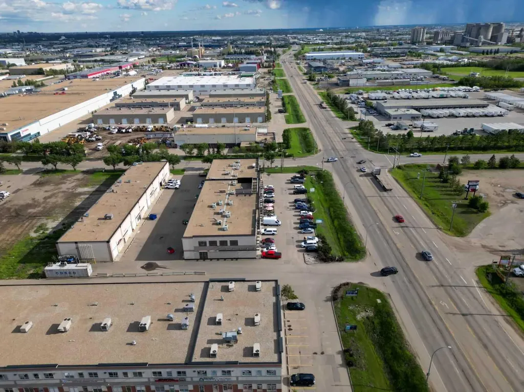 13111 156 Street NW Edmonton AB T5V 1R9