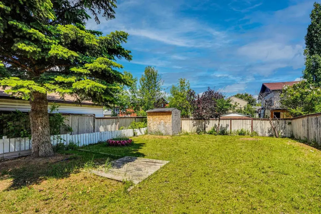 56 Fallingworth Bay NE Calgary AB T3J 1G3